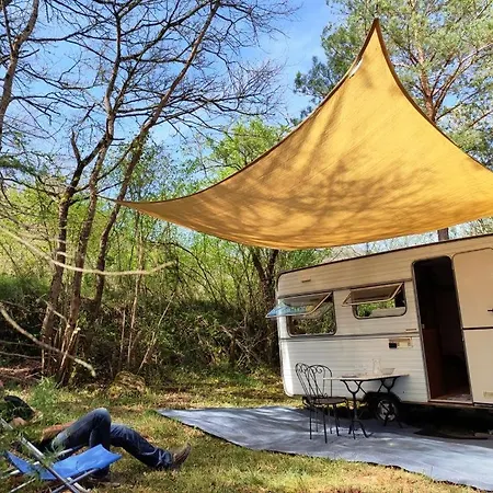 Des Vignes Parque de Campismo Dun